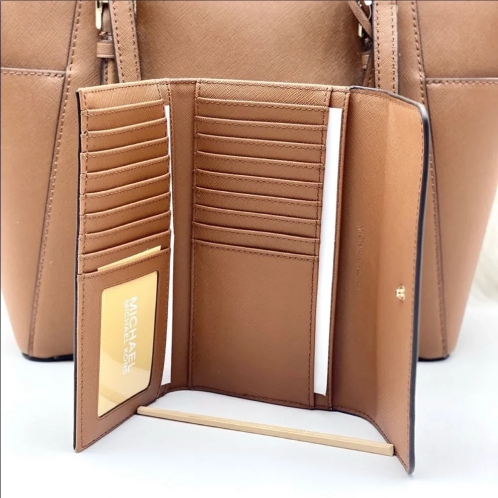 Michael Kors Charlotte Tote & Wallet Set